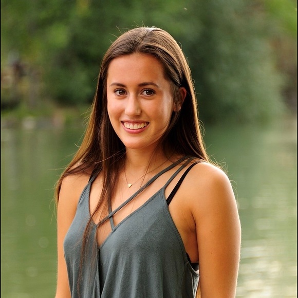 Meet your Posher, Mia - Picture 1 of 1